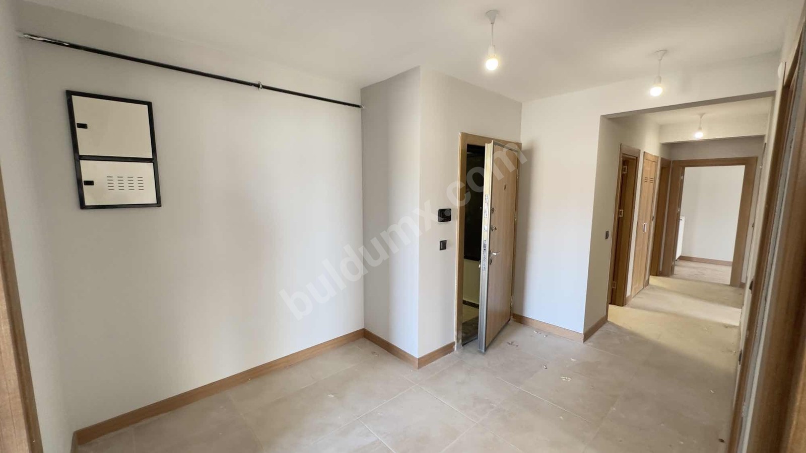 GB/NEST'den ÇAMURLU AKOĞUZ KIŞLASI TOKİDE 3+1 KİRALIK DAİRE - Fotoğraf 8