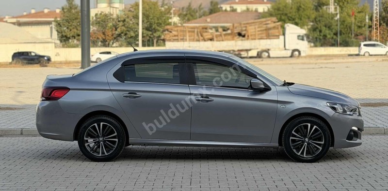PEUGEOT 301 ALLURE HATASIZ YARIM BOYA