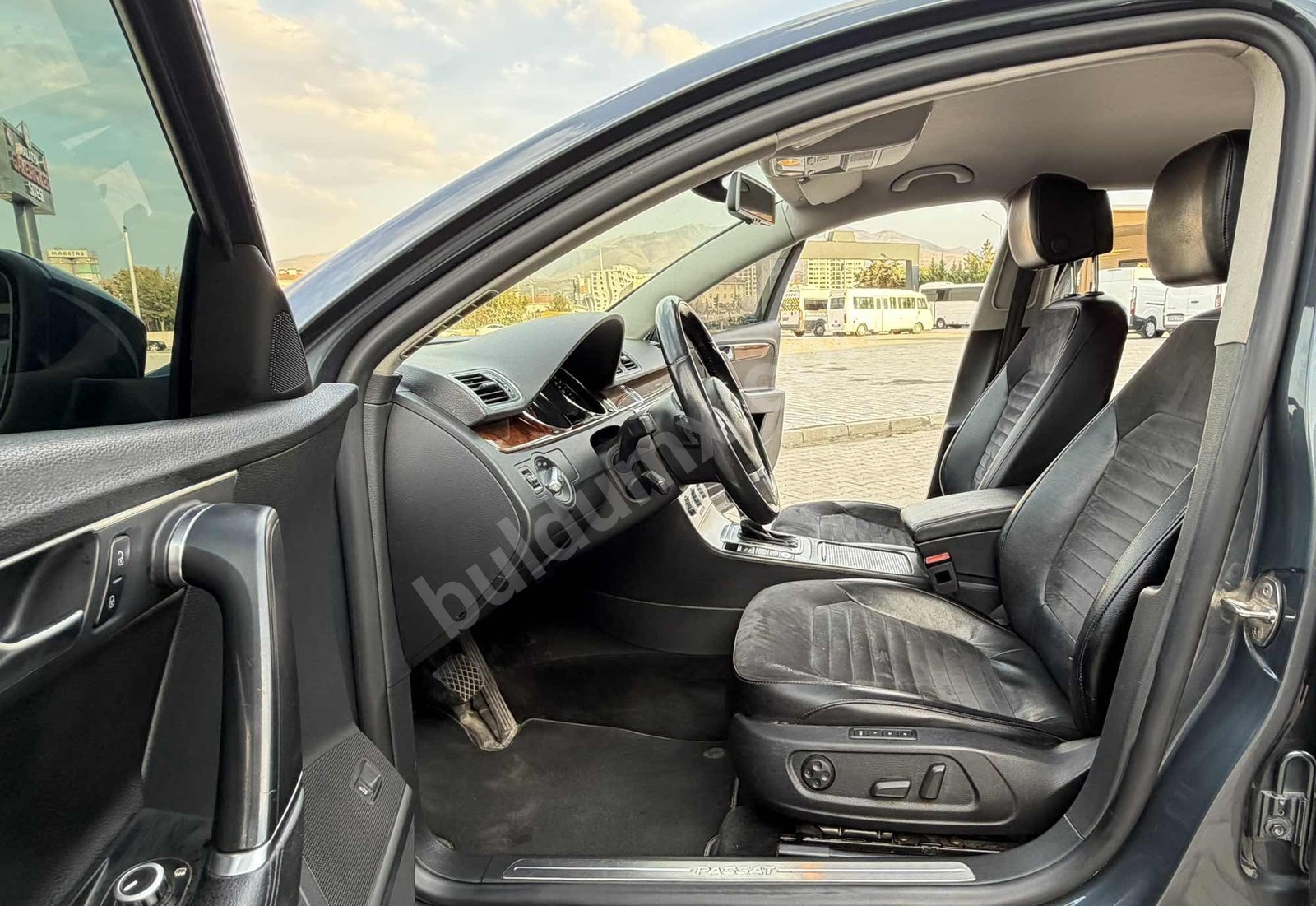 PASSAT 1.6 TDI HİGHLİNE DSG BOYASIZ - Fotoğraf 1