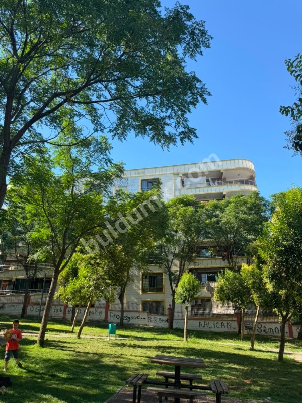 ŞANLIURFA HALİLİYE İPEKYOL MAH AHMET ERSEVEN 3.KAT 4+1 D.GAZLI,ASANSÖRLÜ