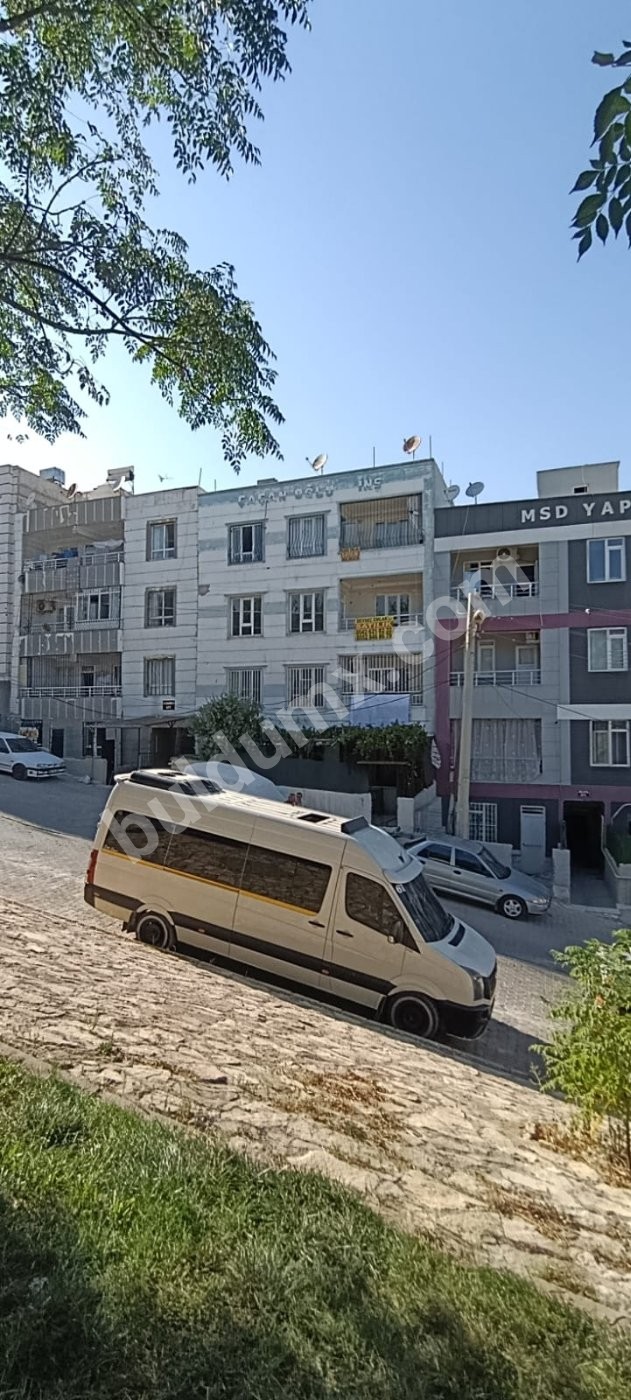 ŞANLIURFA HALİLİYE AHMET YESEVİ MAH 2.KAT 2+1 D.GAZ KAPIDA - Fotoğraf 4