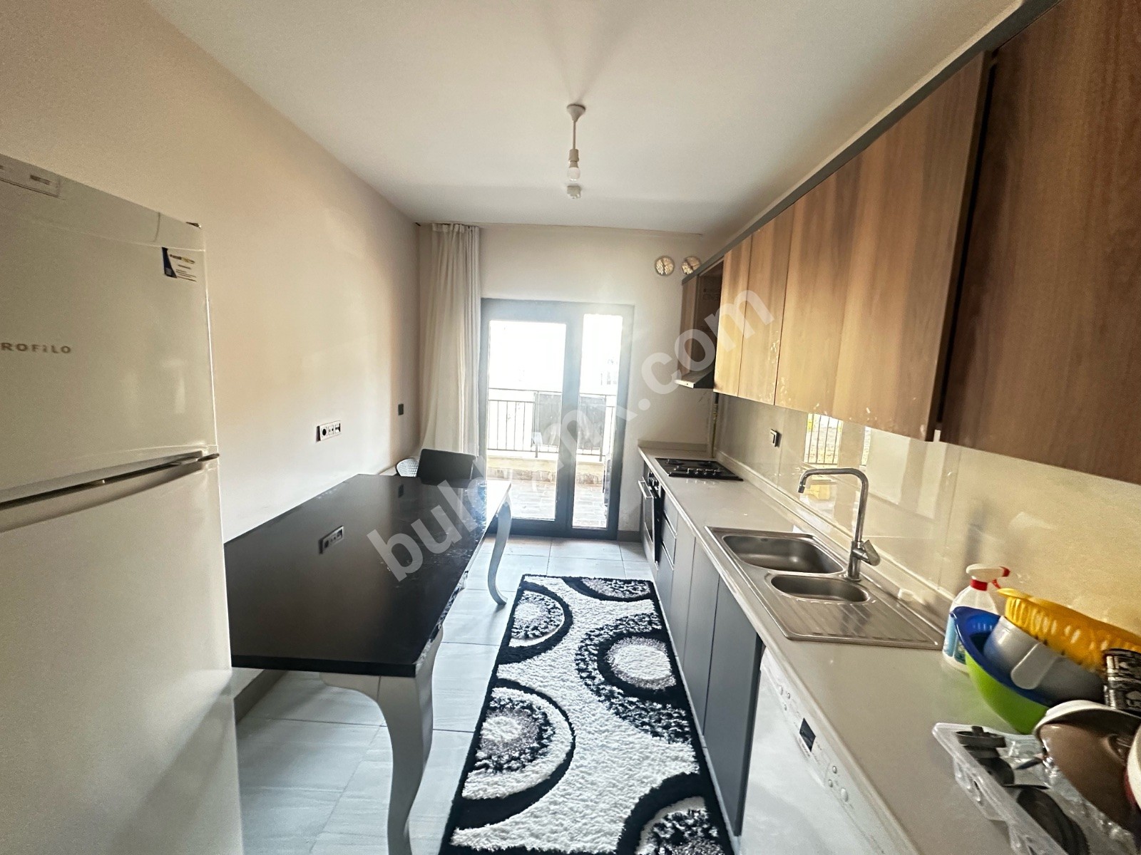 BEREKET'TEN ÇAMURLU TOKİDE 3+1 EŞYALI DAİRE - Fotoğraf 2