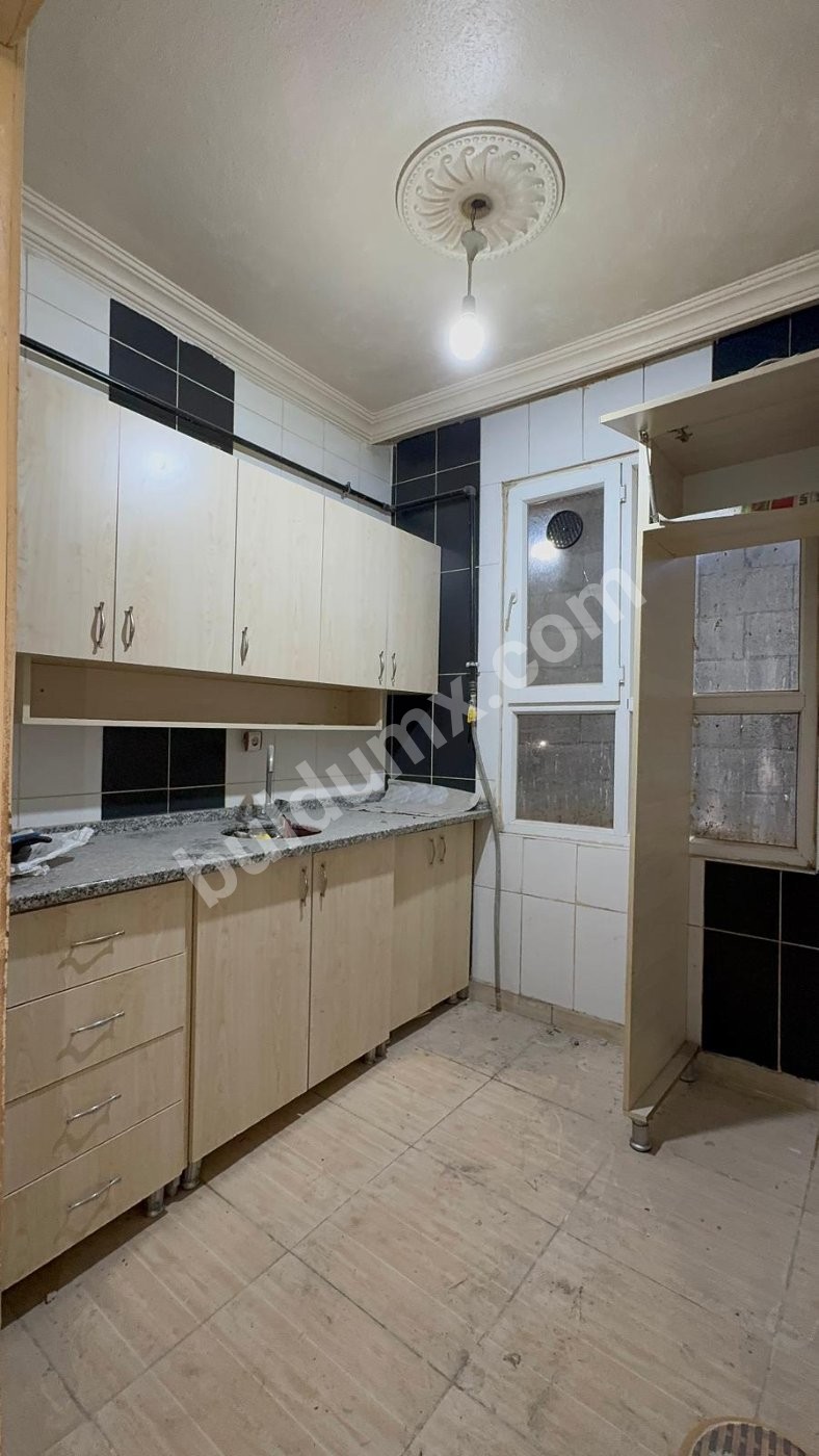BAĞLARBAŞI MAH 1.KAT 2+1 DOĞALGAZLI - Fotoğraf 3