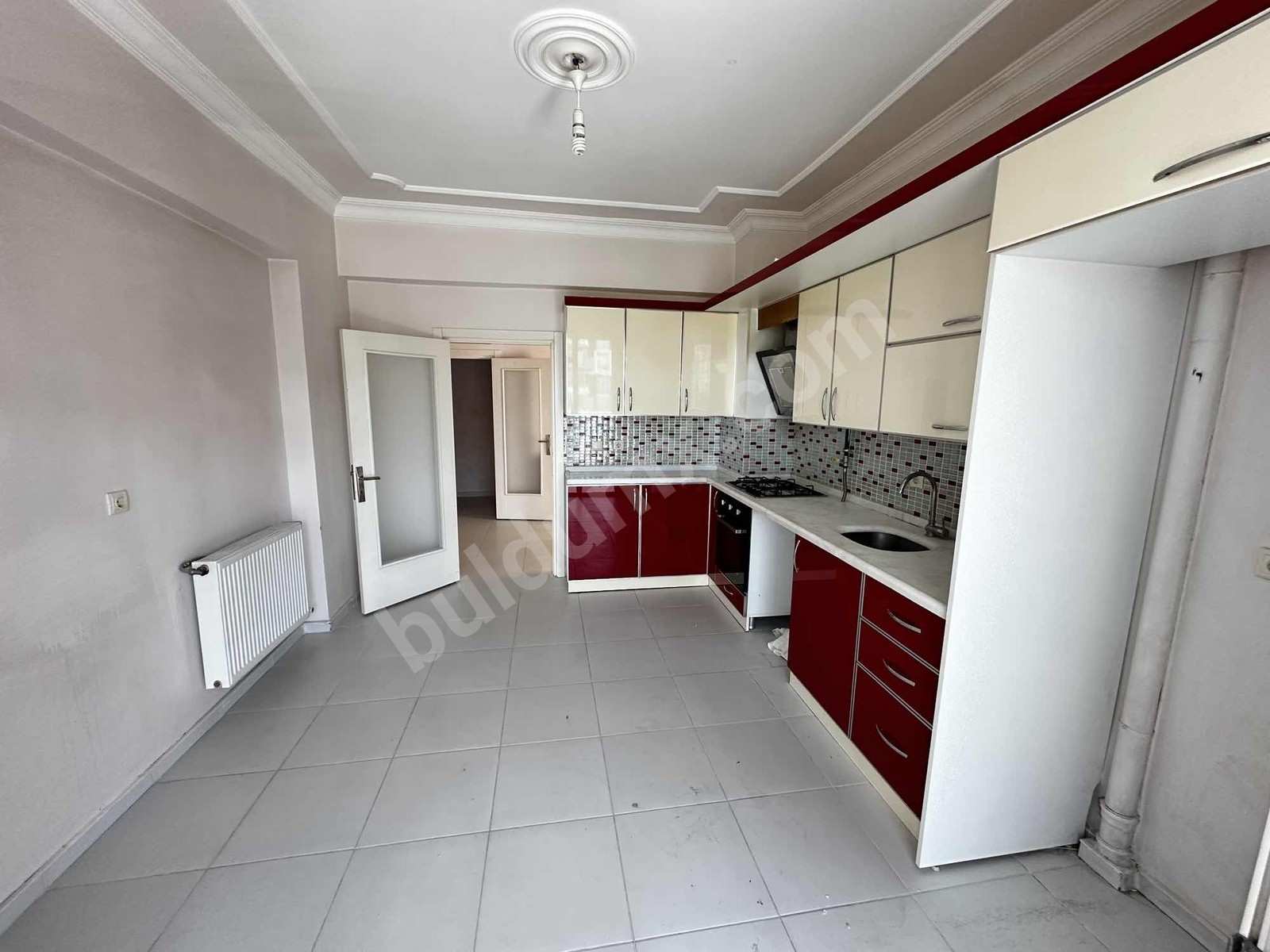 BEREKET'TEN TANDOĞAN MAH. 3+1 SİTE İÇİ SATILIK DAİRE - Fotoğraf 4