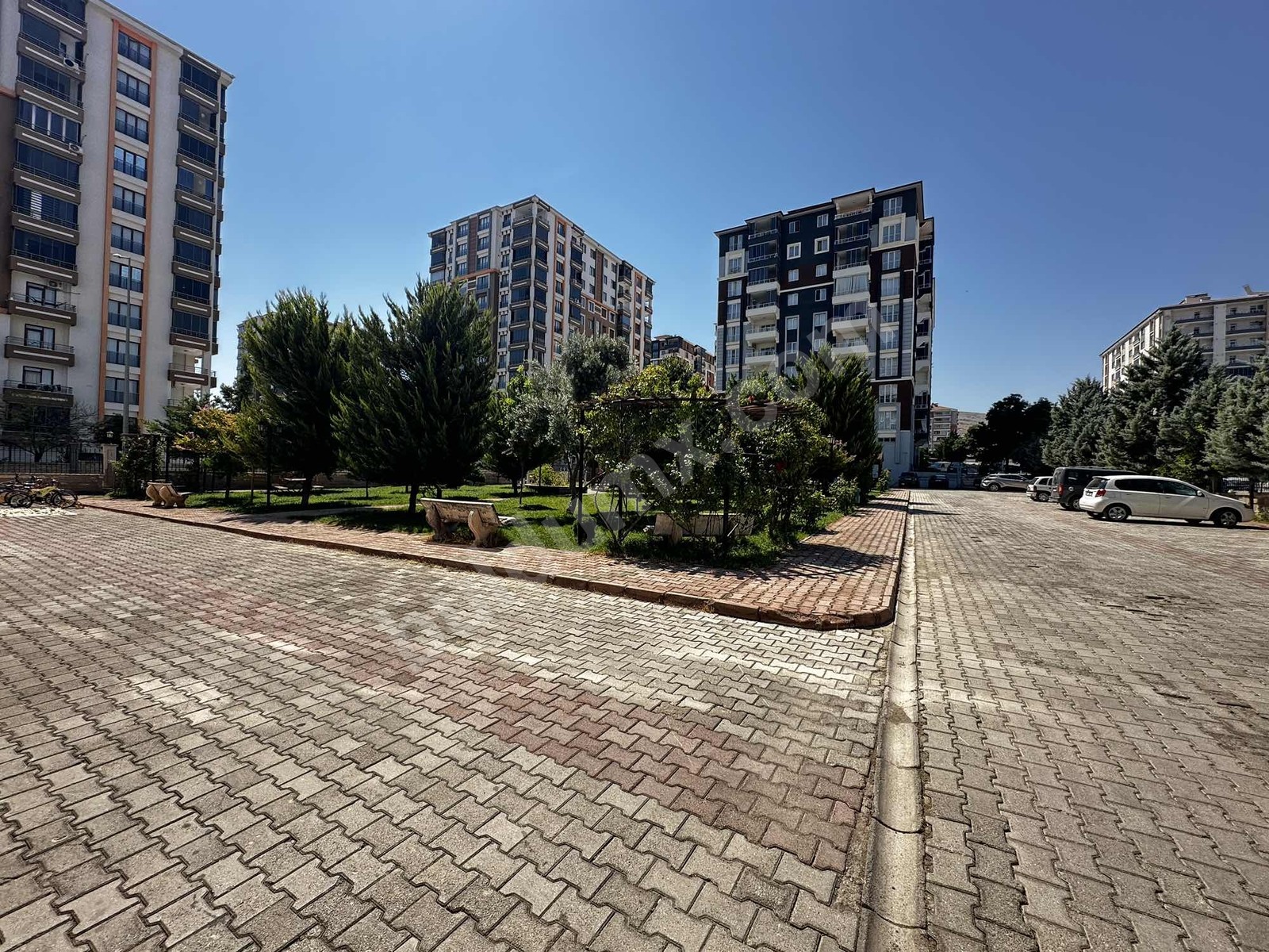 BEREKET'TEN TANDOĞAN MAH. 3+1 SİTE İÇİ SATILIK DAİRE - Fotoğraf 9