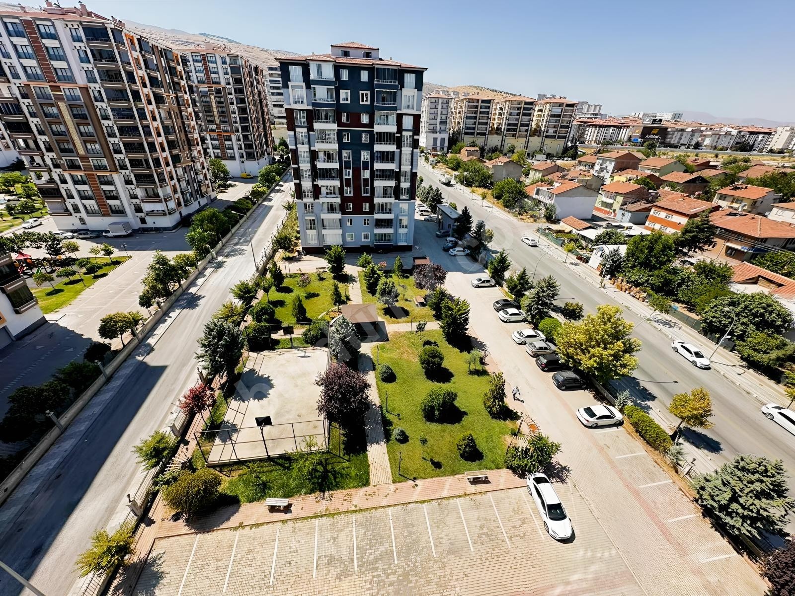 BEREKET'TEN TANDOĞAN MAH. 3+1 SİTE İÇİ SATILIK DAİRE - Fotoğraf 2