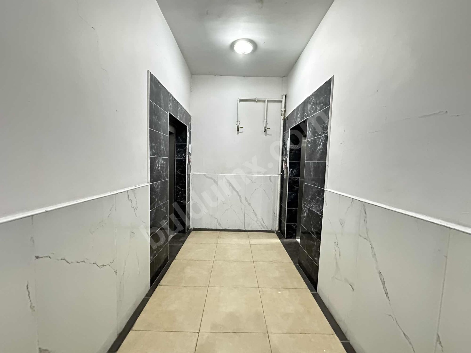 BEREKET'TEN TANDOĞAN MAH. 3+1 SİTE İÇERİSİNDE SATILIK DAİRE - Fotoğraf 3