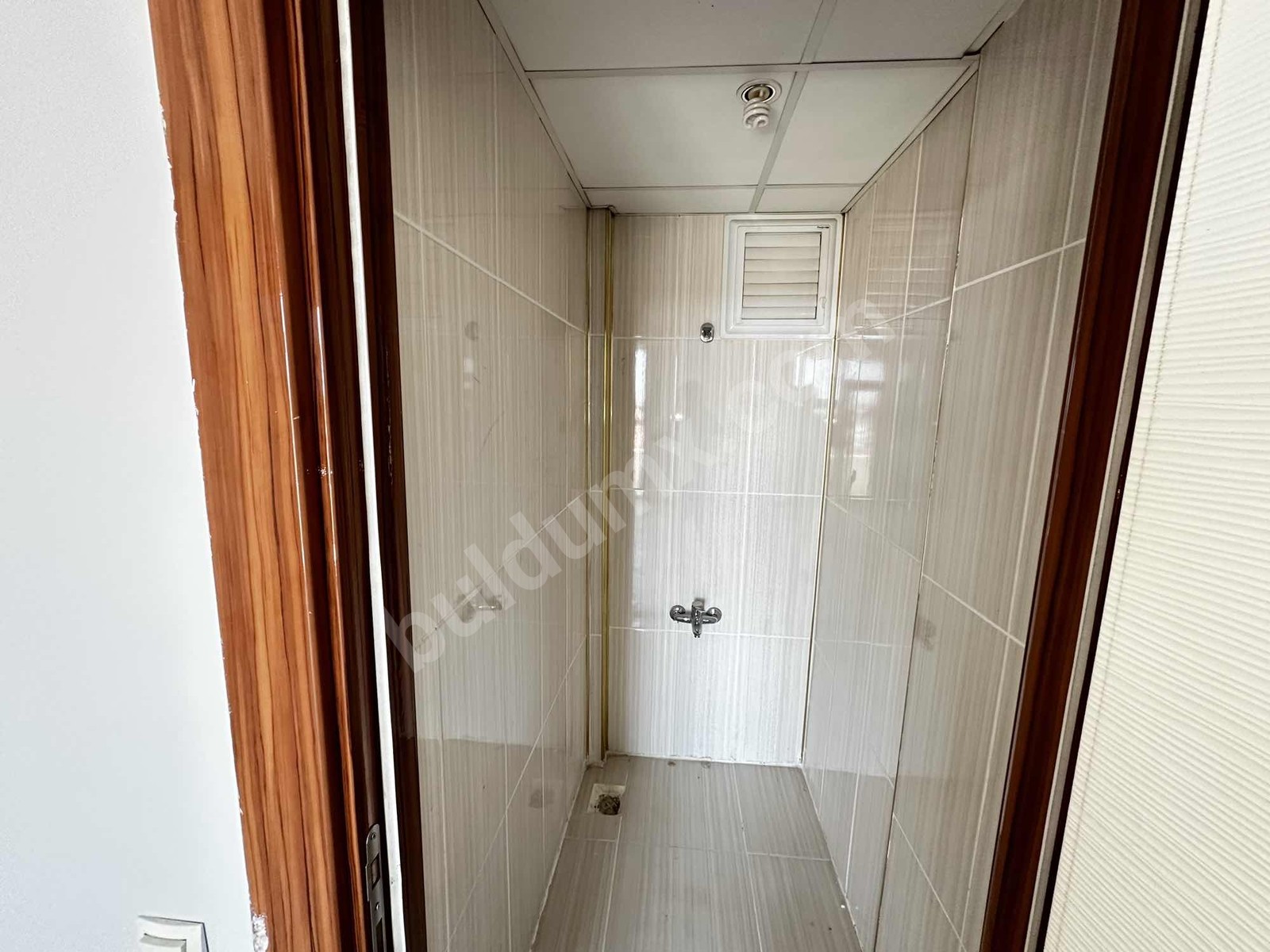 BEREKET'TEN TANDOĞAN MAH. 3+1 SİTE İÇERİSİNDE SATILIK DAİRE - Fotoğraf 10