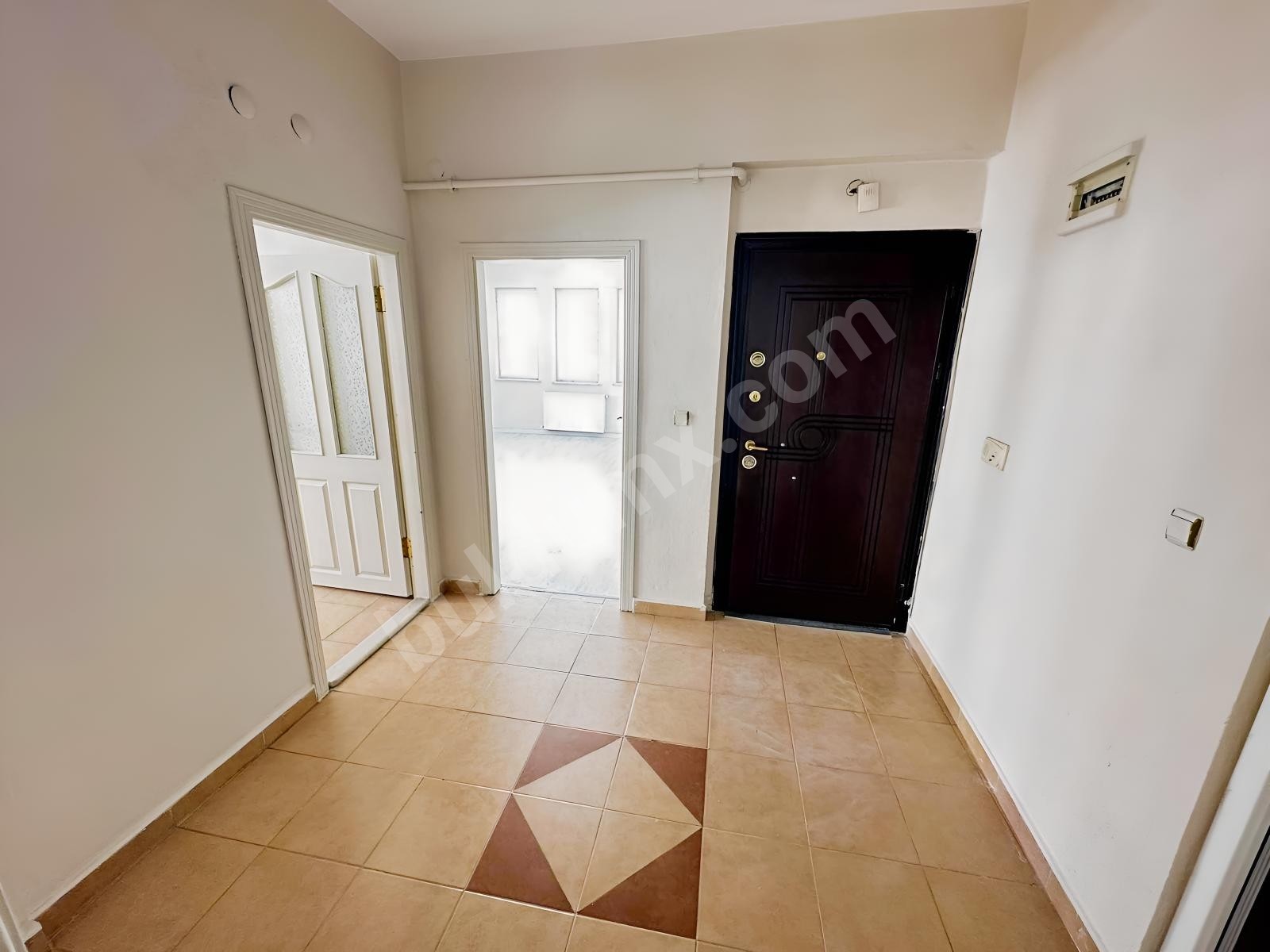 BEREKET'TEN GÖZTEPE MAH. 2+1 SATILIK DAİRE - Fotoğraf 3