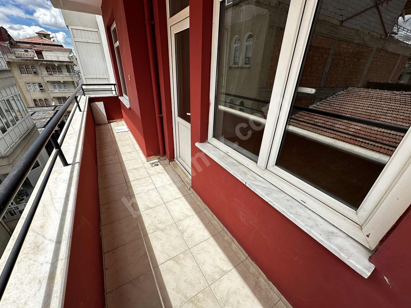 BEREKET'TEN ZAFER MAH. 3+1 ARA KAT SATILIK DAİRE - Fotoğraf 2