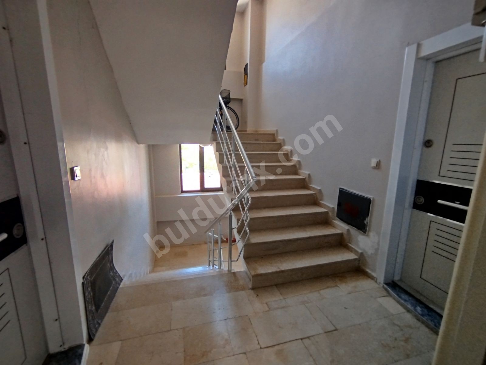 BEREKET'TEN GÖZTEPE MAH. SATILIK 3+1 ARA KAT DAİRE - Fotoğraf 10
