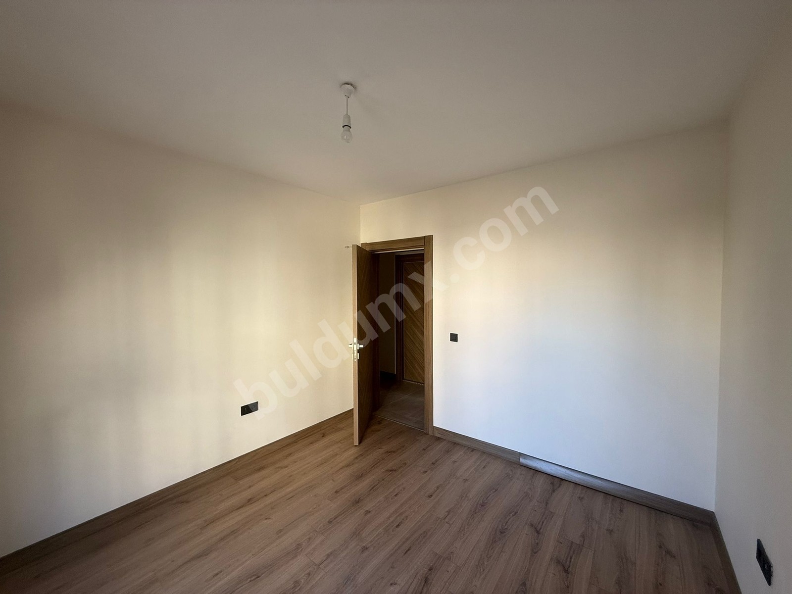 1. Etap Tokide Maski Arkası Okula - Yola Yakın Kiralık 3+1 Daire - Fotoğraf 3
