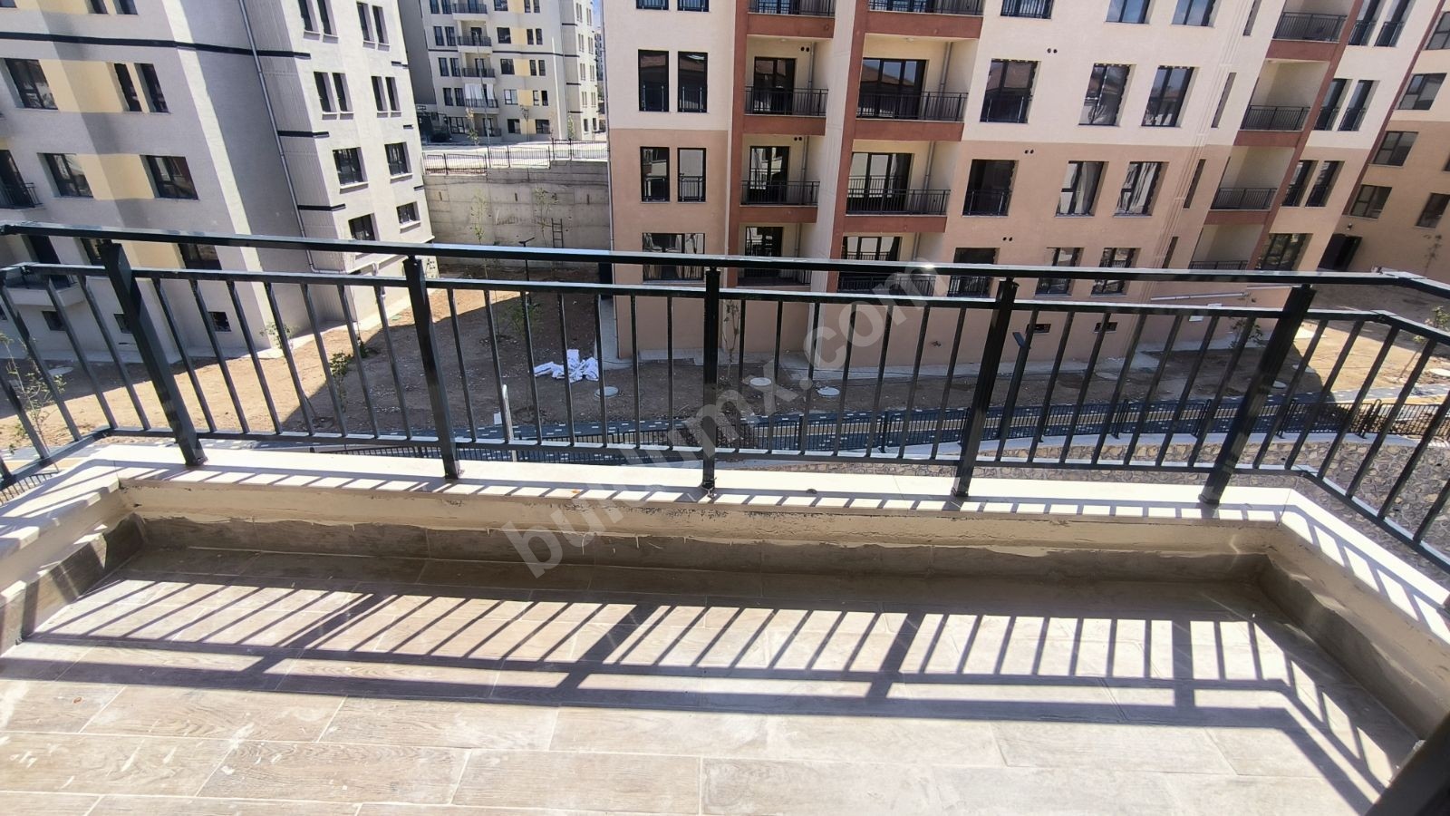 Bahçebaşı 12. Etap Tokide Kiralık 3+1 Daire - Fotoğraf 5
