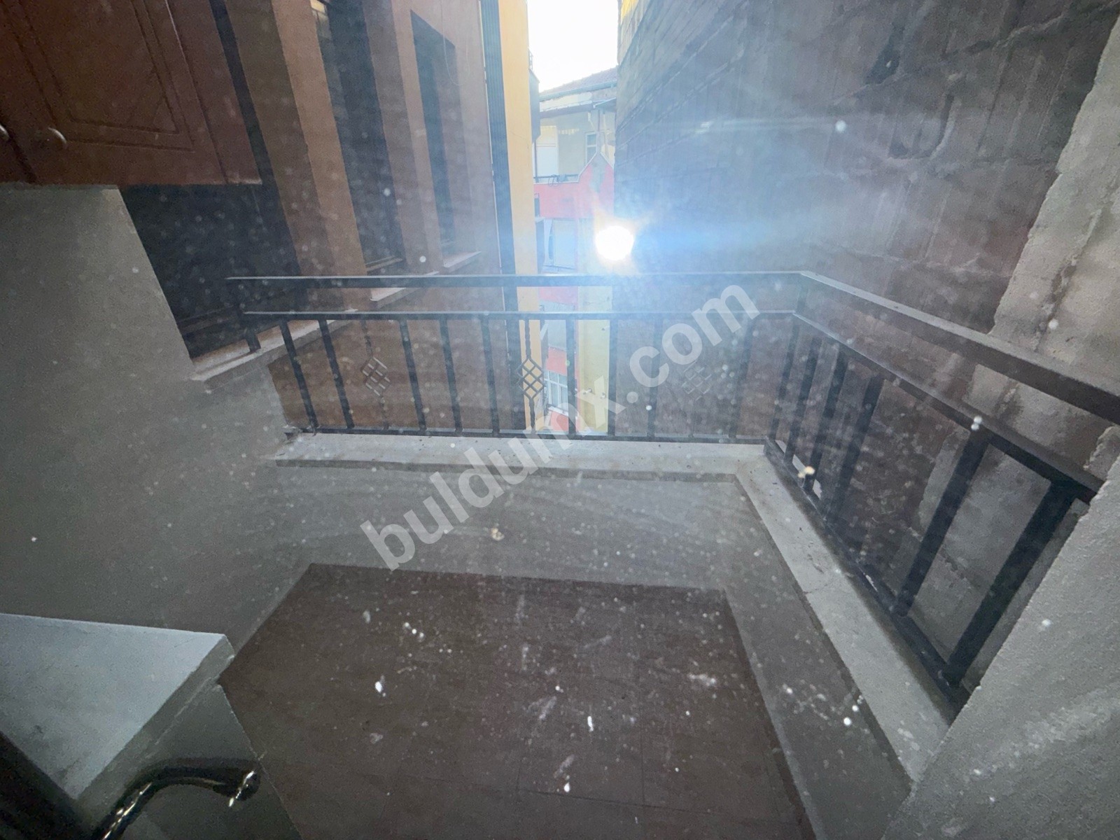 Dairemiz koyunoğlunda olup 5 katlı binanın 3 arakatı 3+1 asansörlüdür - Fotoğraf 6