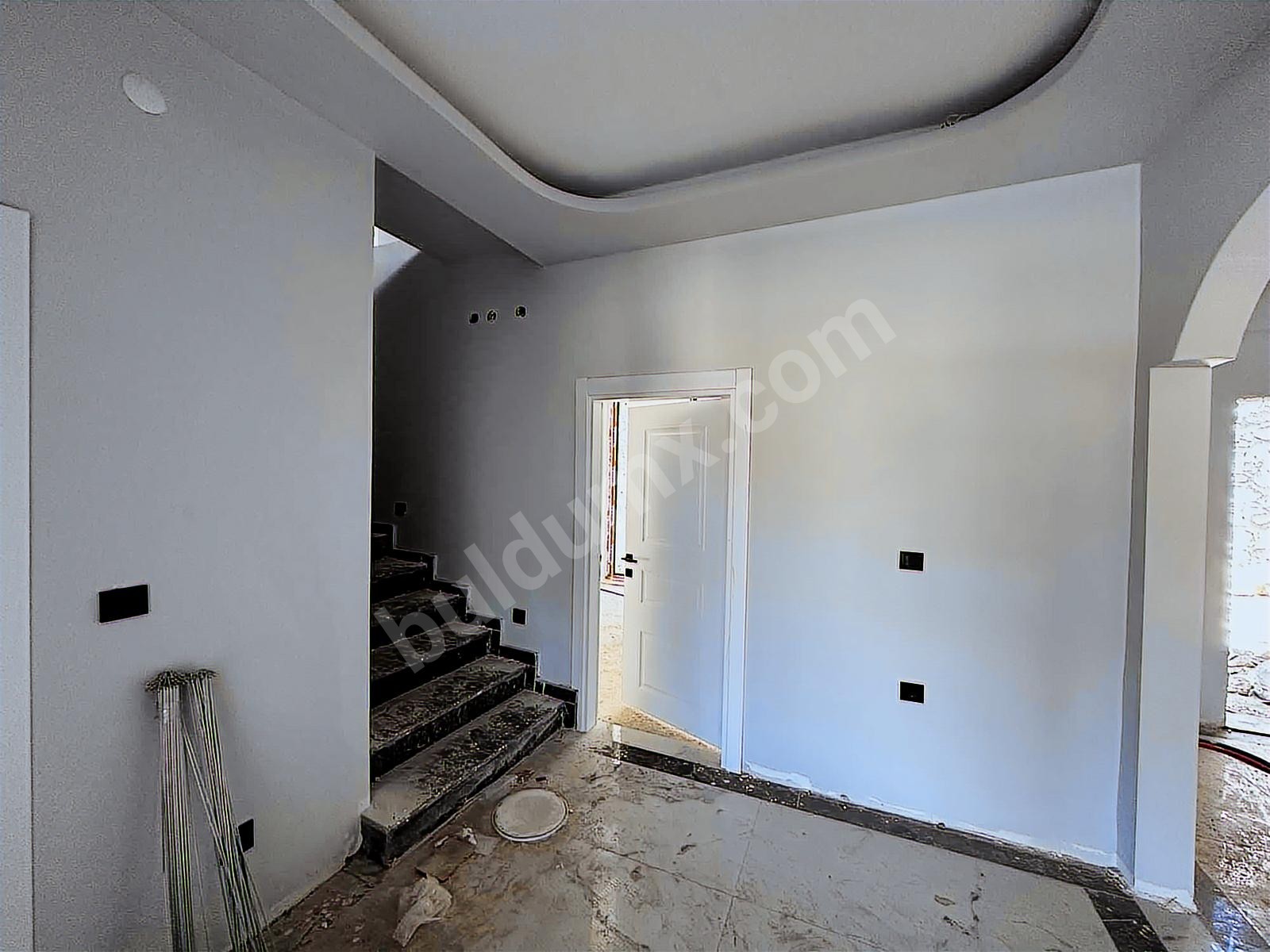 VİP LİNEDEN MULLAKASIMDA 193 m2 4+1 KELEPİR SIFIR VİLLA - Fotoğraf 7