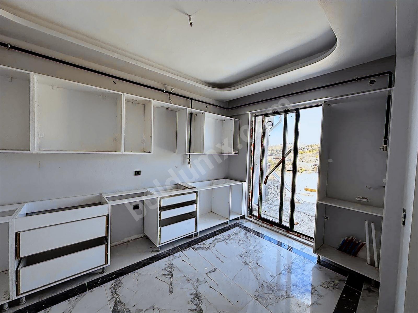VİP LİNEDEN MULLAKASIMDA 193 m2 4+1 KELEPİR SIFIR VİLLA - Fotoğraf 12