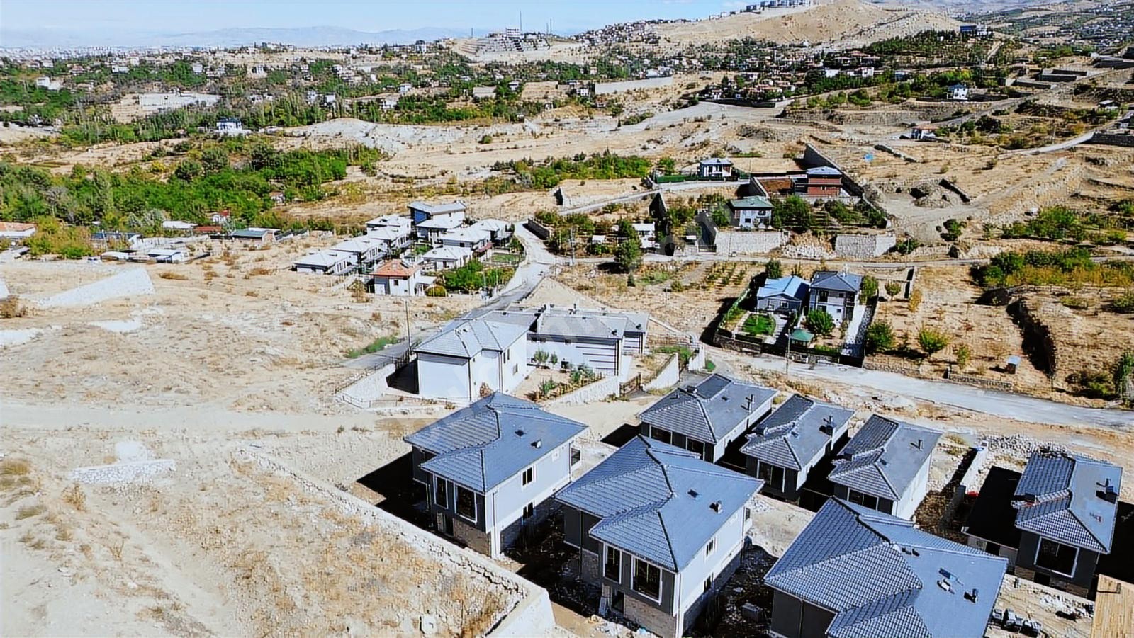 VİP LİNEDEN MULLAKASIMDA 193 m2 4+1 KELEPİR SIFIR VİLLA - Fotoğraf 4