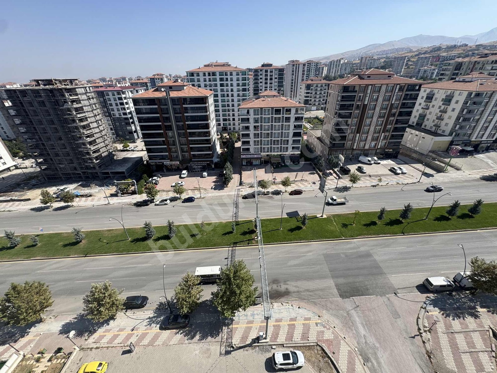 VİP LİNE GAYRİMENKUL DEN ALTIN KAYISI BULVARINDA 3+1 AZ HASARLI - Fotoğraf 12