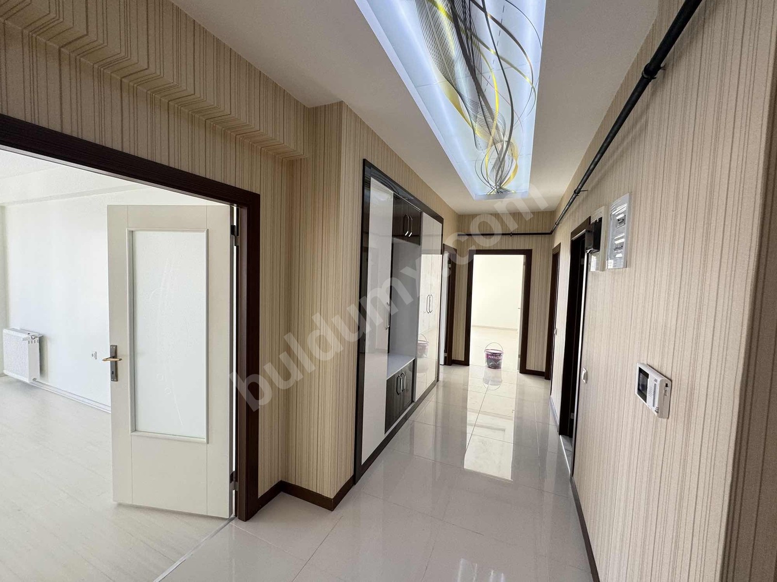 VİP LİNE GAYRİMENKUL DEN ALTIN KAYISI BULVARINDA 3+1 AZ HASARLI - Fotoğraf 10