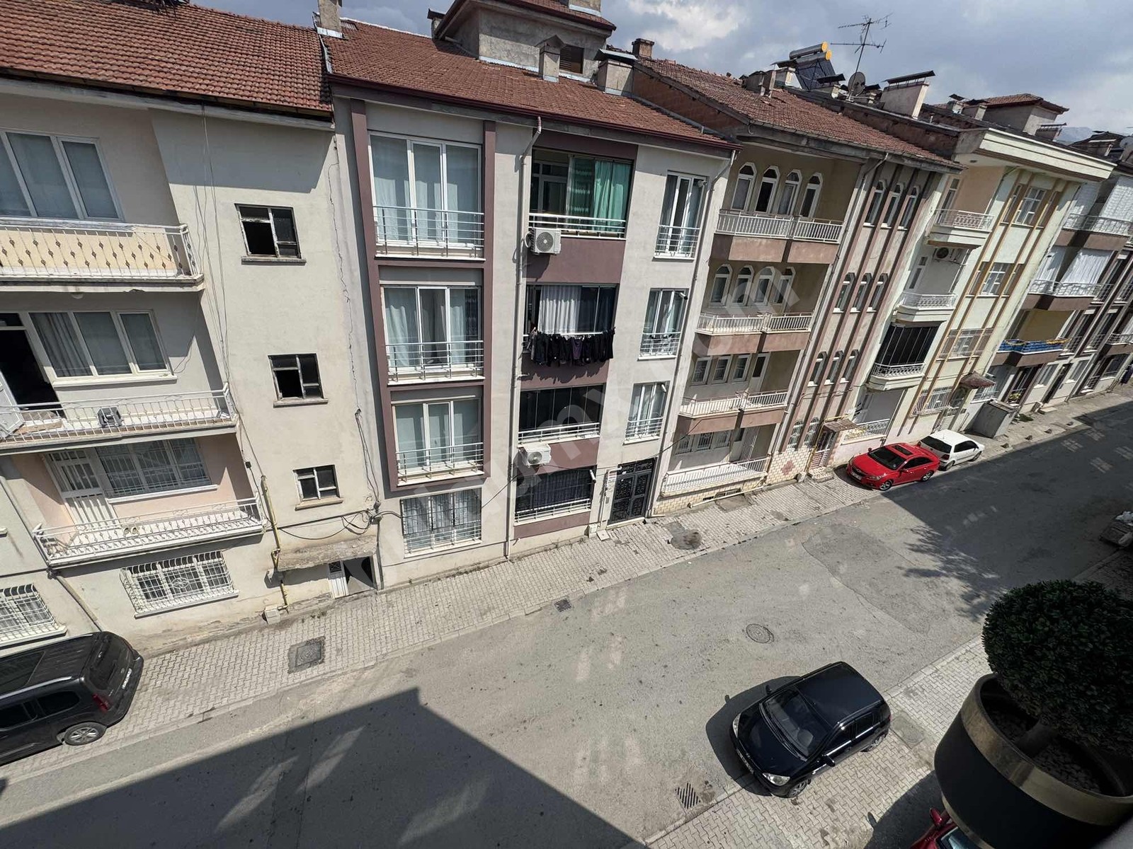 VİP LİNE GAYRİMENKULDEN 3 KATLI BAŞHARIKDA YAĞMUR SOKAKDA - Fotoğraf 4