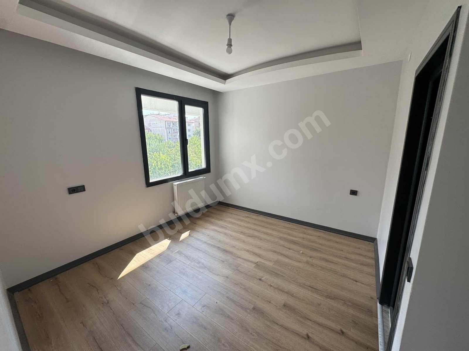VİP LİNE GAYRİMENKULDEN 3 KATLI BAŞHARIKDA YAĞMUR SOKAKDA - Fotoğraf 7