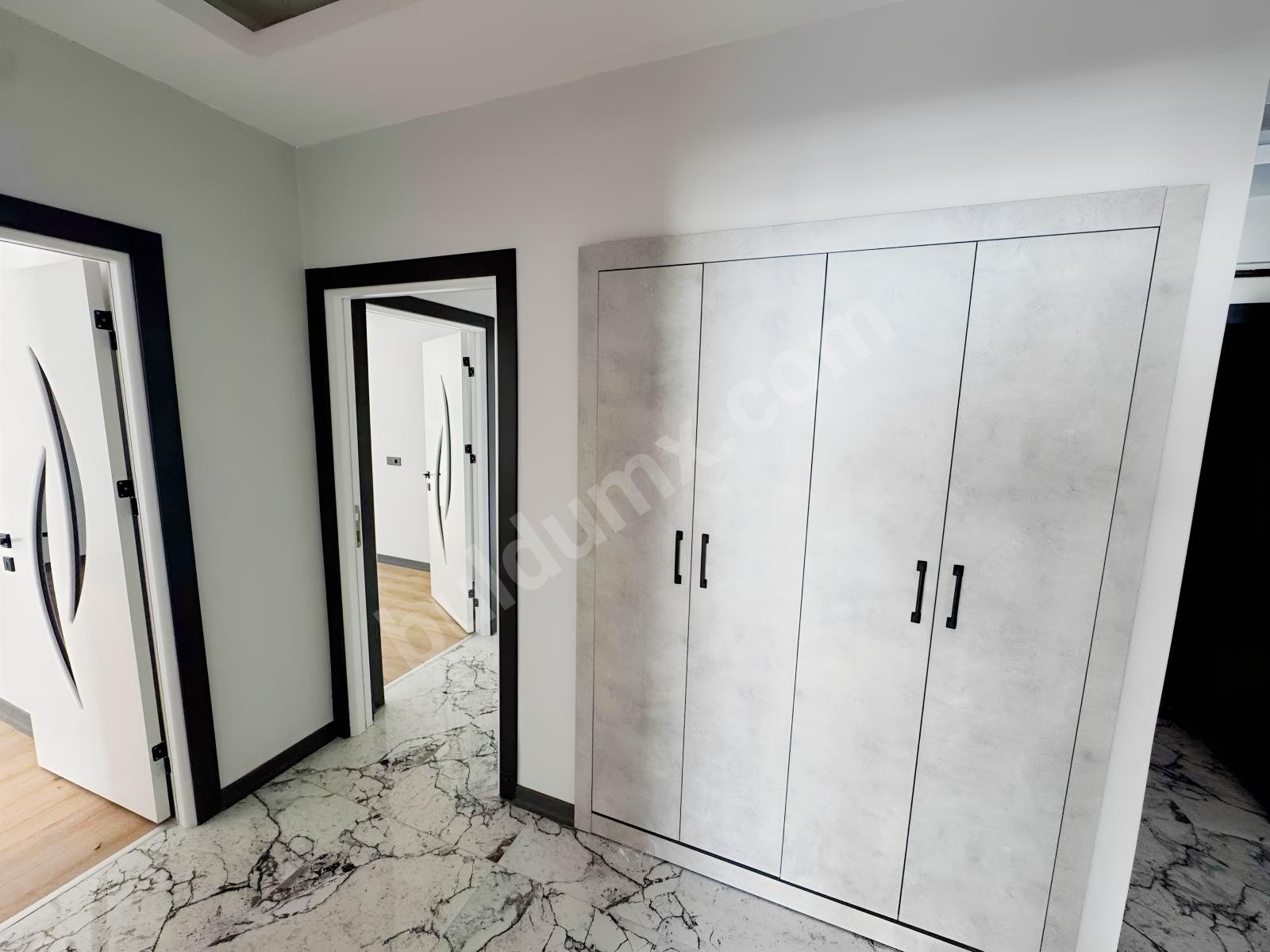 VİP LİNE GAYRİMENKULDEN 3 KATLI BAŞHARIKDA YAĞMUR SOKAKDA - Fotoğraf 2