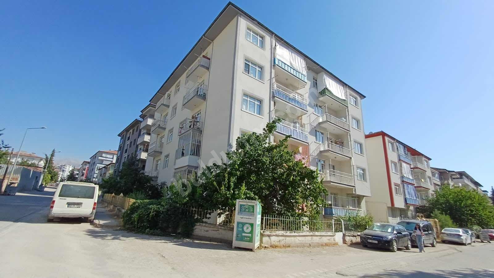 VİP LİNEDEN HACIABDİ MAHALLESİNDE 2+1 ARAKAT DAİRE - Fotoğraf 9