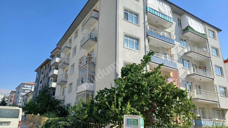 VİP LİNEDEN HACIABDİ MAHALLESİNDE 2+1 ARAKAT DAİRE