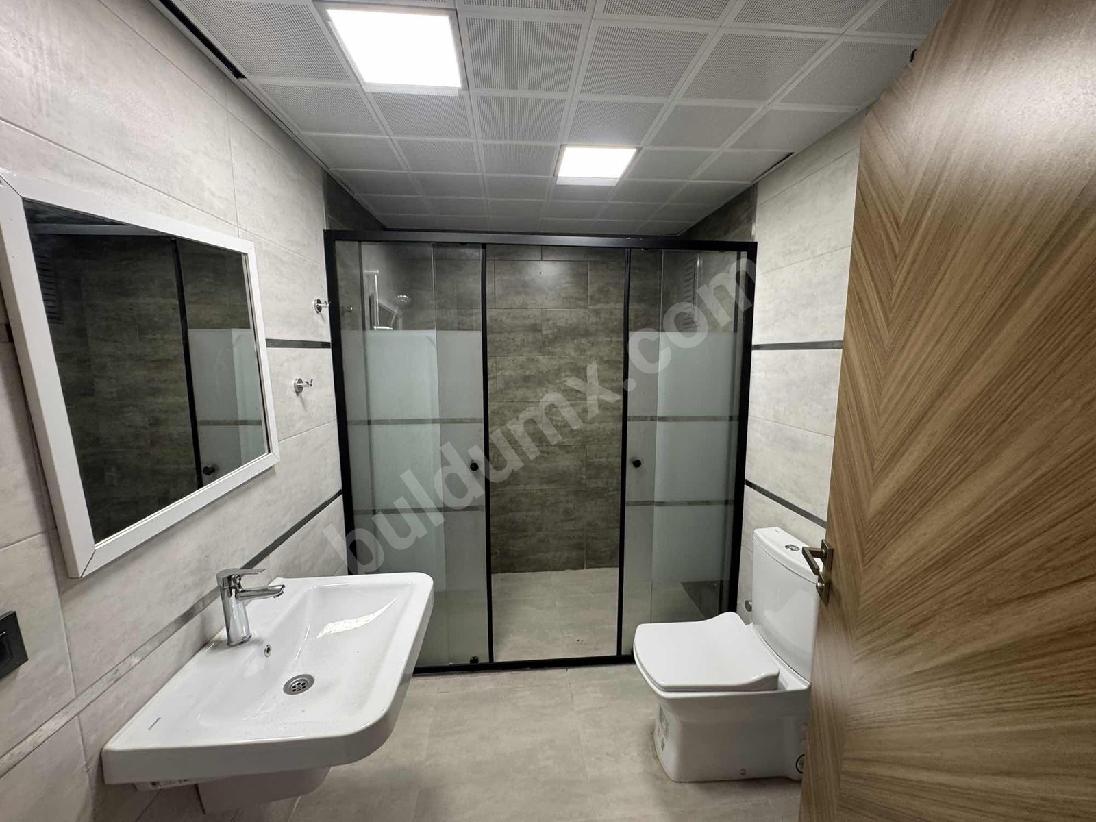 VİP LİNE GAYRİMENKUL DEN ESENLİK ÇİVARİ MASKİ ARKASI 3+1 kiralık - Fotoğraf 3