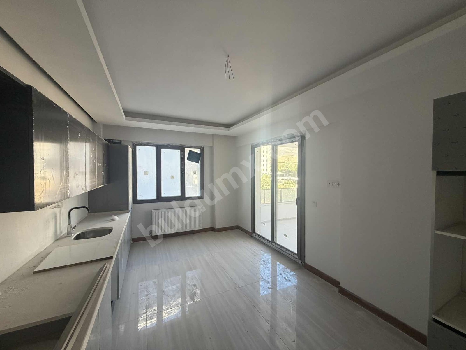 VİP LİNEDEN ÇİLESİZDE 4+1 MEGALÜX ARAKAT DAİRE - Fotoğraf 11
