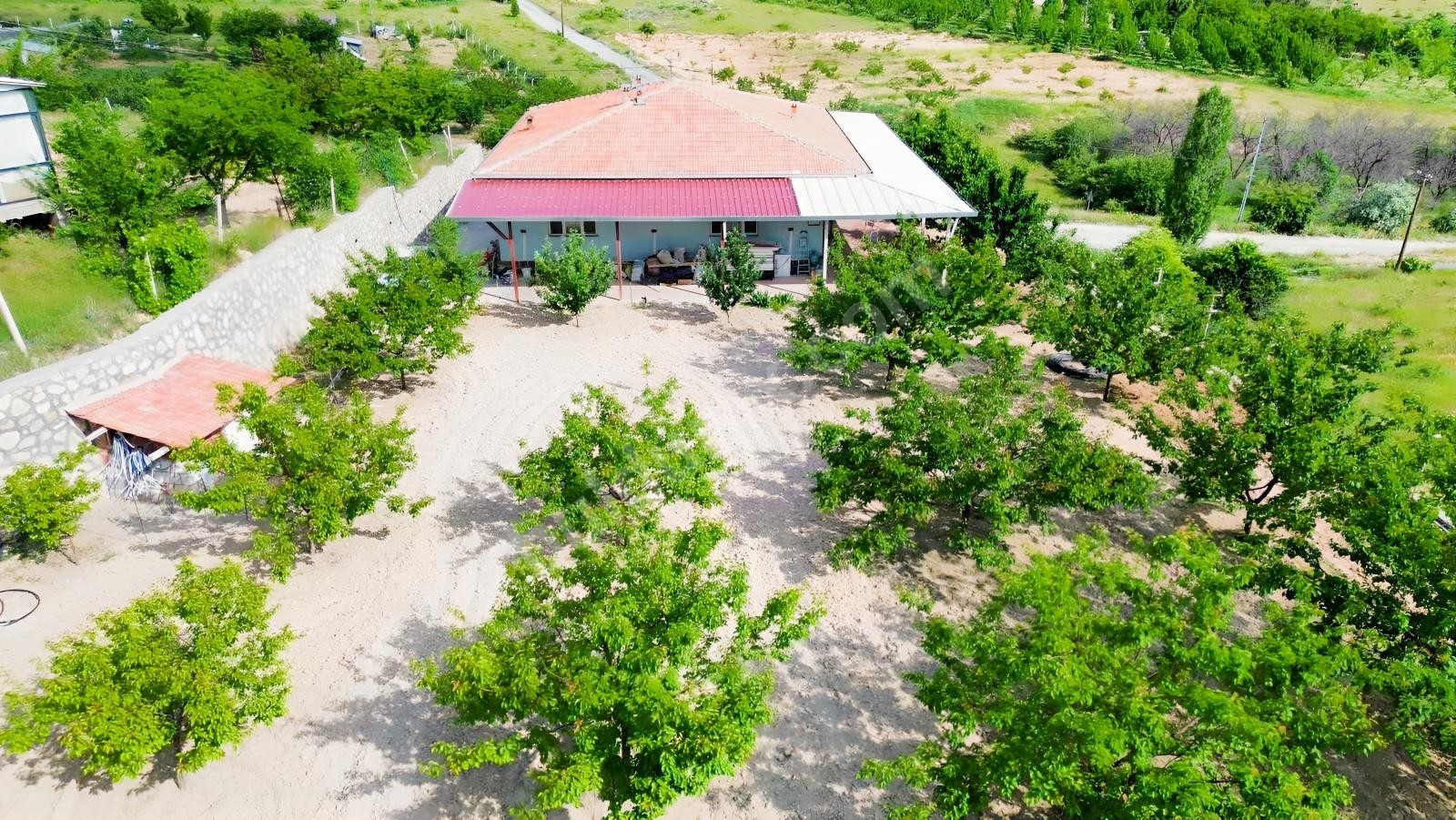 VİP LİNEDEN MULLAKASIMDA 2.167 m2 ARSA İÇİNDE VİLLA - Fotoğraf 9