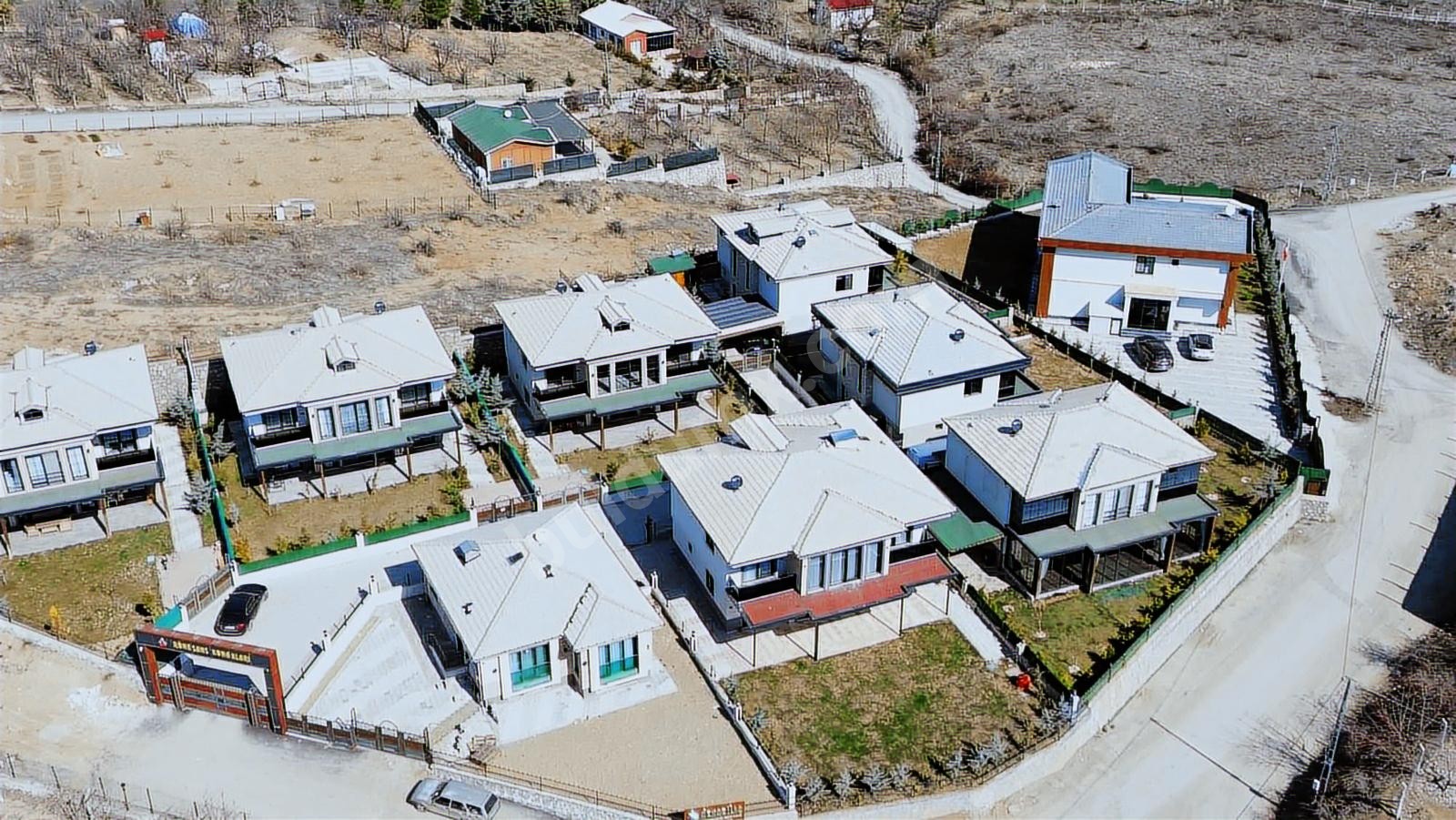 V İ P LİNE 'DEN RÖNESANS KONAKLARI ÜSTÜNDE 310 m2 VİLLA - Fotoğraf 2