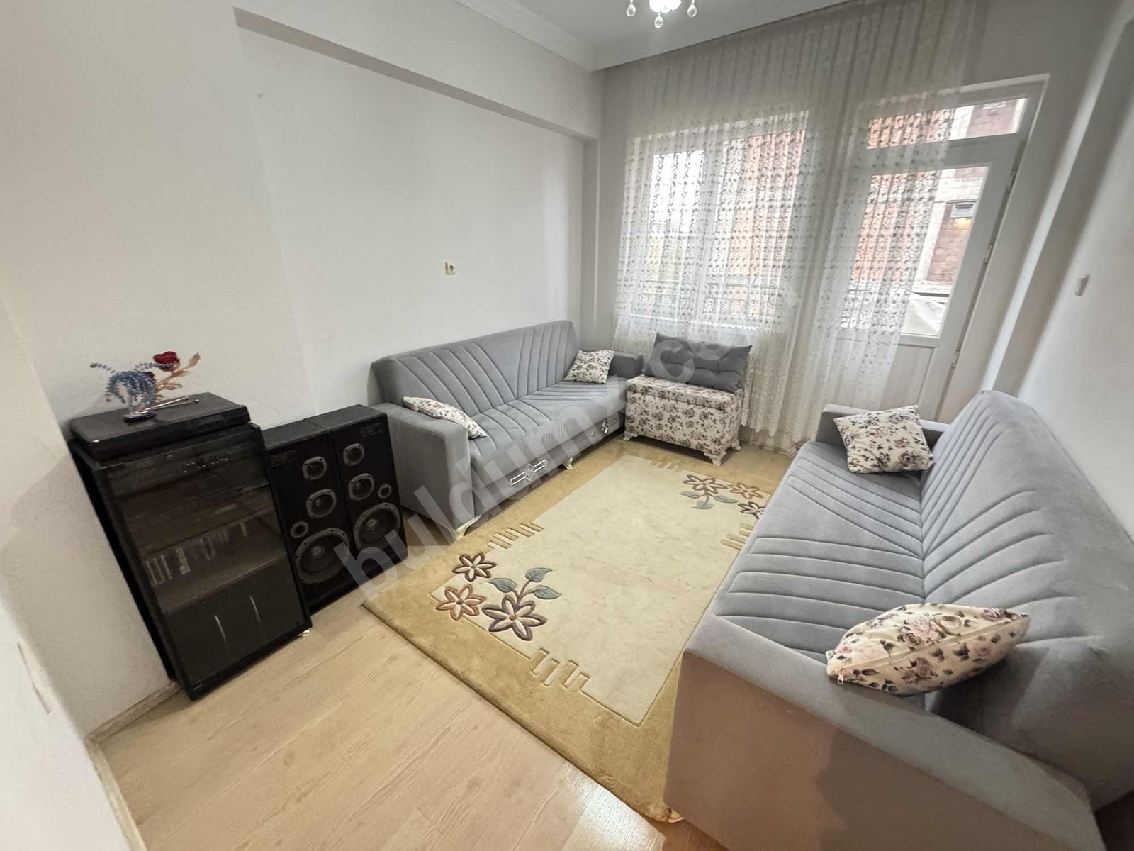 VİP LİNE GAYRİMENKULDEN EŞYALI DAİRE KUBİLAY LİSESİ ÇİVARI - Fotoğraf 3