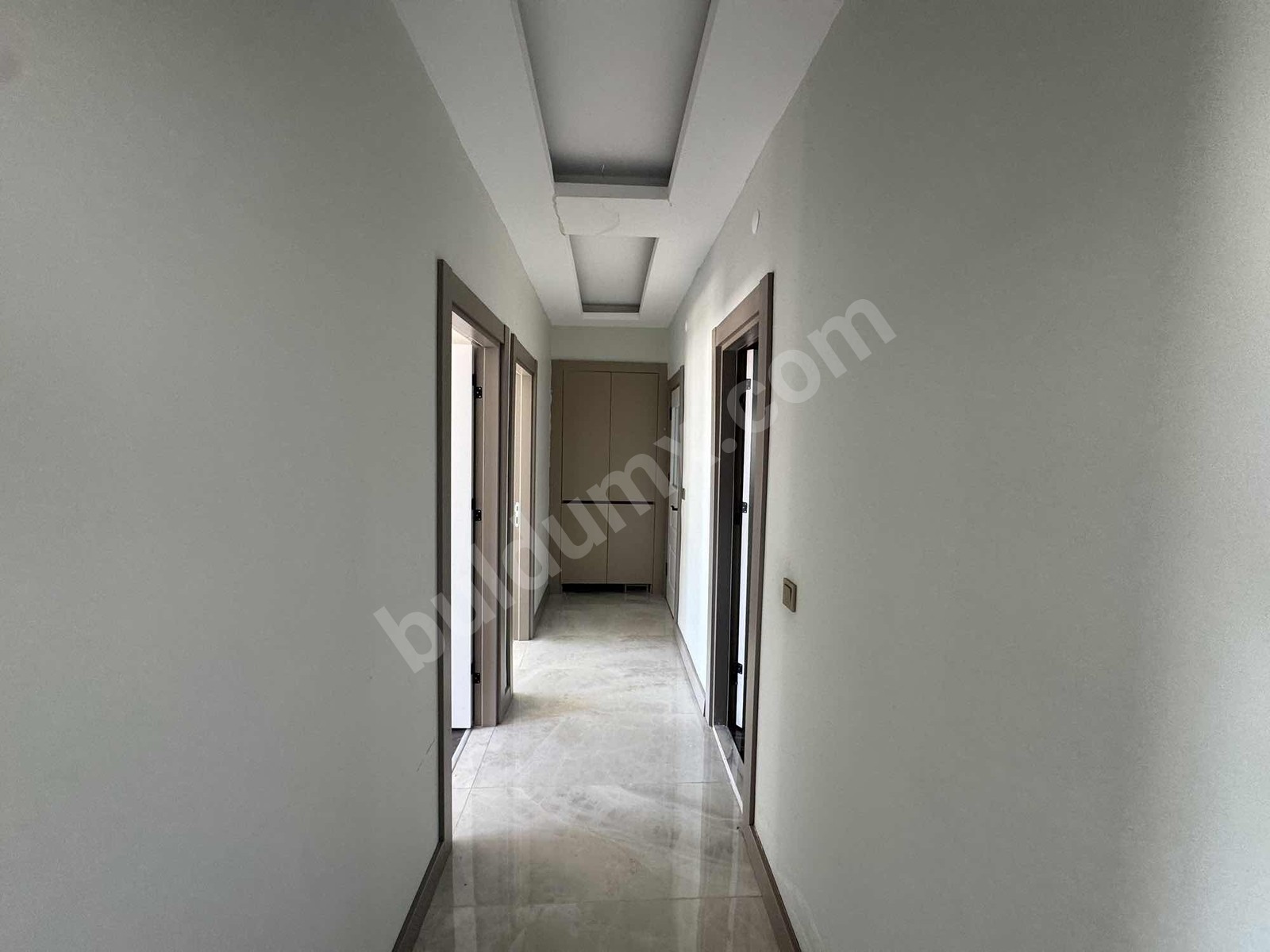 VİP LİNE GAYRİMENKULDEN BOŞTANBAŞİ 4+1 AZ HASARLI - Fotoğraf 2