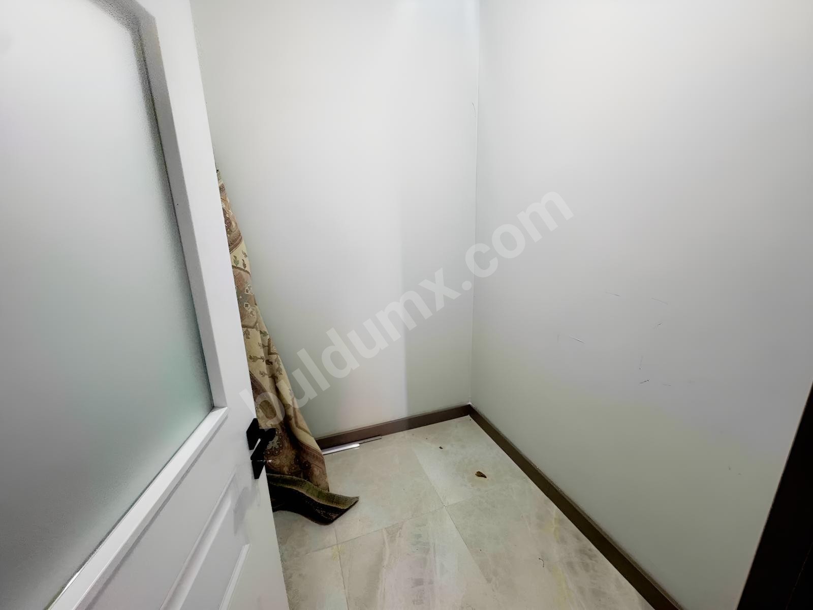 VİP LİNE GAYRİMENKULDEN BOŞTANBAŞİ 4+1 AZ HASARLI - Fotoğraf 9