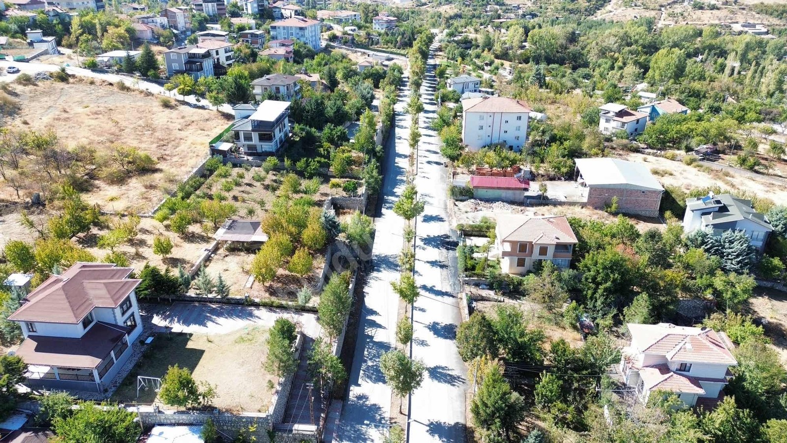 VİP LİNE GAYRİMENKULDEN ADIYAMAN YOL ÜZERİ 4 KATA İMARLI 500 M2 - Fotoğraf 3