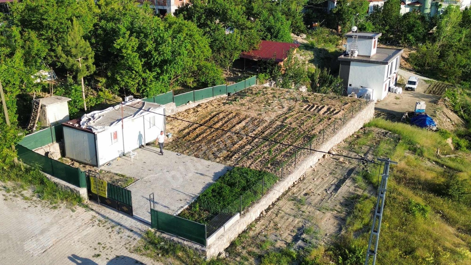 VİP LİNE GAYRİMENKULDEN ADIYAMAN YOL ÜZERİ 4 KATA İMARLI 500 M2 - Fotoğraf 7