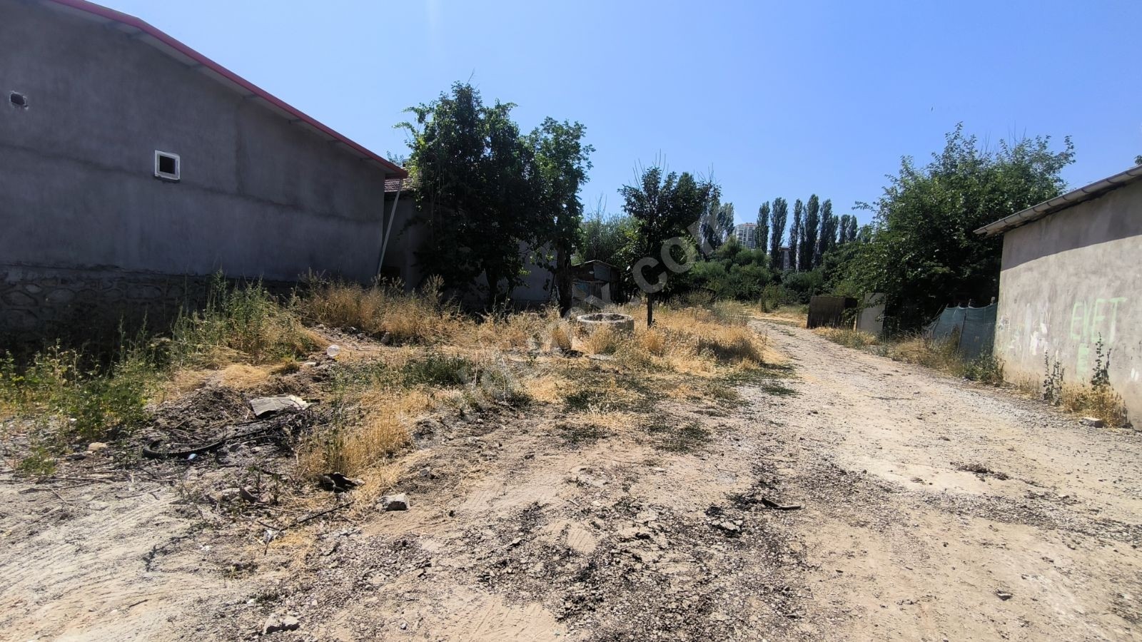 Tecde Yüz akı Bostanbaşı Ara Bölgede Satılık 272 M2 Arsa - Fotoğraf 4