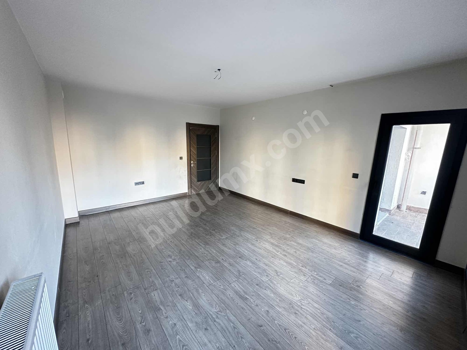 BEREKET'TEN KALDIRIM TOKIDE 3+1 KİRALIK KOT DAIRESI - Fotoğraf 8