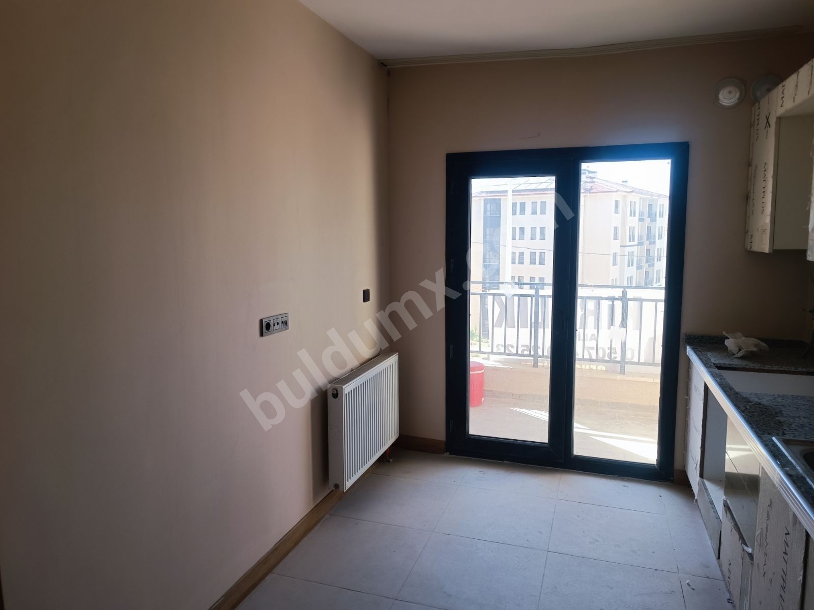 BAHÇEBAŞI TOKİDE KİRALİK 3+1 DAİRE - Fotoğraf 1