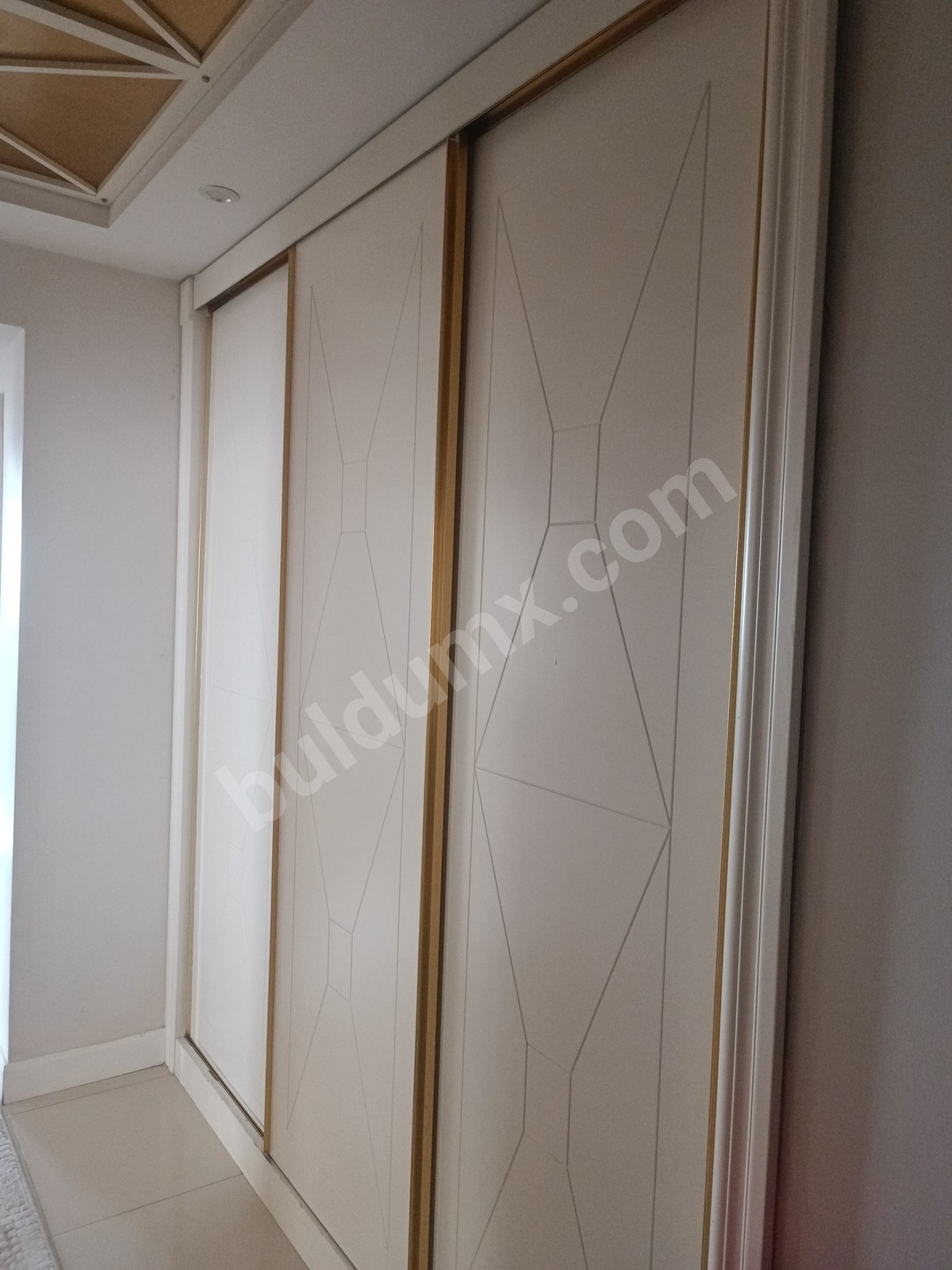 GENÇ GİRİŞİMDEN BOSTANBAŞI LİVA KONAKLARINDA 3+1 SATILIK DAİRE - Fotoğraf 2