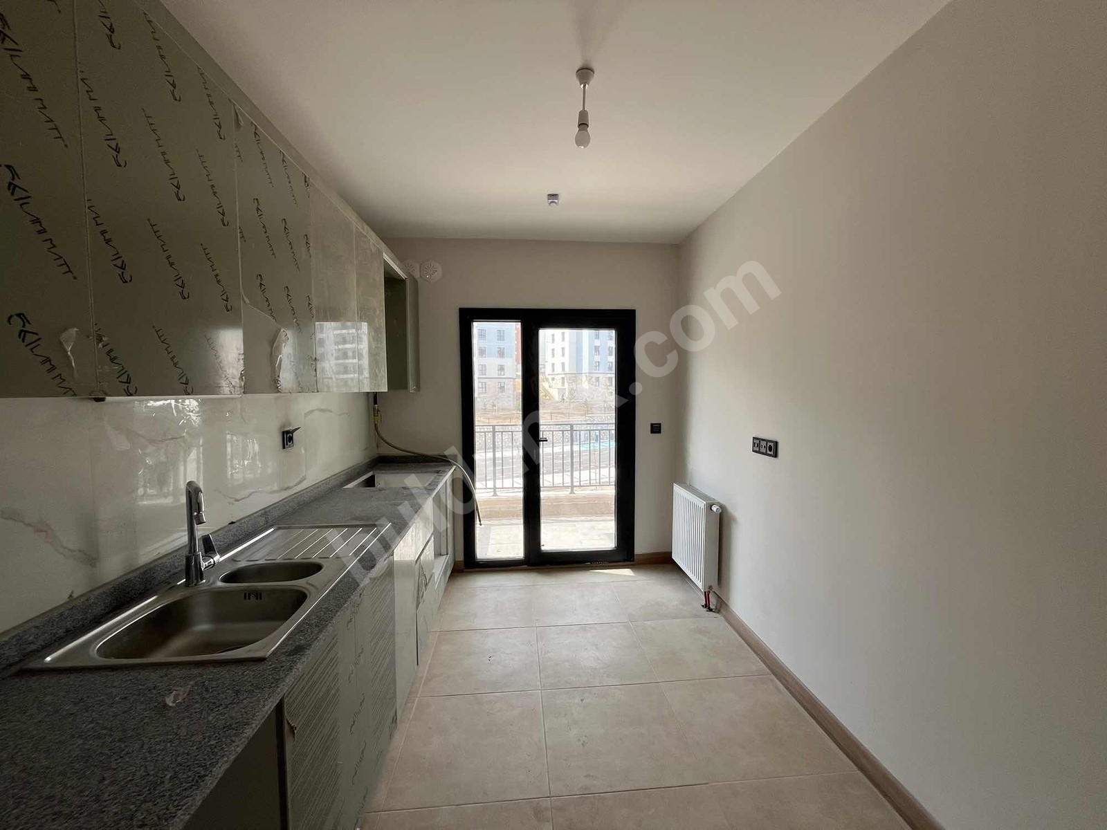 VADİ MALDİA'DAN TAŞTEPE TOKİLERDE 3+1 KİRALIK ARAKAT DAİRE - Fotoğraf 3