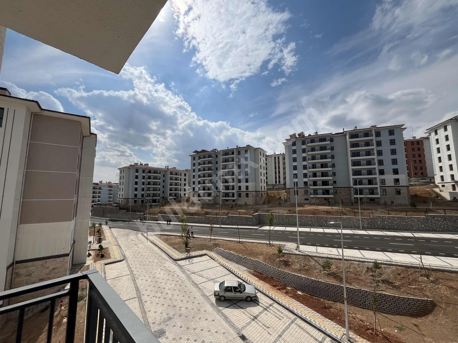 VADİ MALDİA'DAN TAŞTEPE TOKİLERDE 3+1 KİRALIK ARAKAT DAİRE - Fotoğraf 10