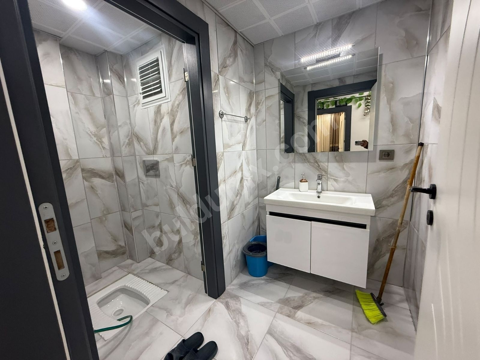 SATILIK 165 M2 NET TECDE ANA CADDE ÜZERİ 3. ARA KAT - Fotoğraf 4