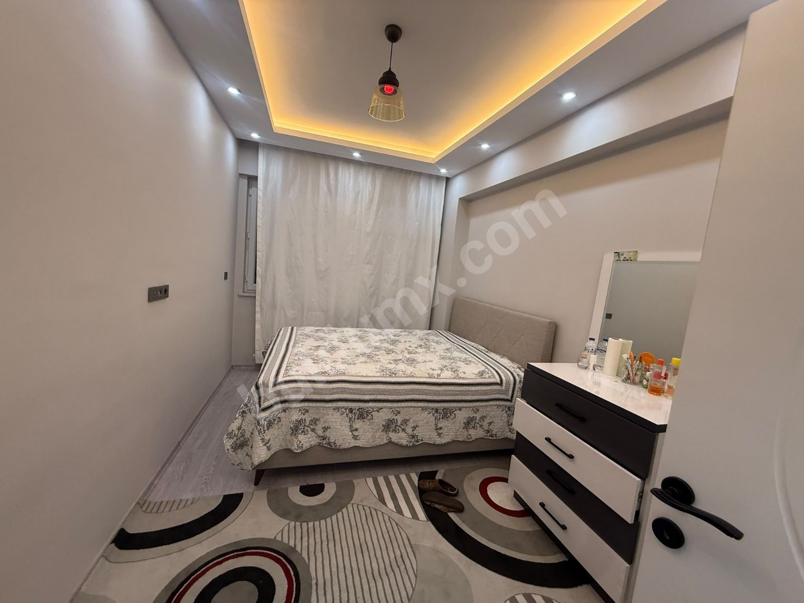 SATILIK 165 M2 NET TECDE ANA CADDE ÜZERİ 3. ARA KAT - Fotoğraf 5
