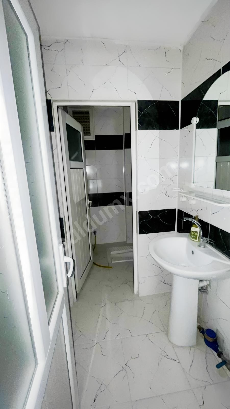 VADİ MALDİADAN KANALBOYUNDA MADO ÜSTÜ 3+1 KİRALIK DAİRE - Fotoğraf 10