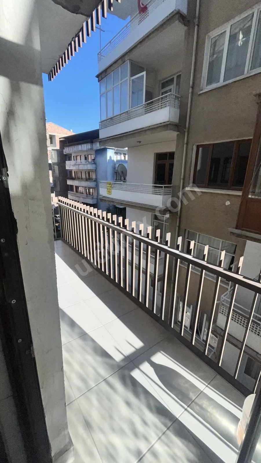 VADİ MALDİADAN KANALBOYUNDA MADO ÜSTÜ 3+1 KİRALIK DAİRE - Fotoğraf 6