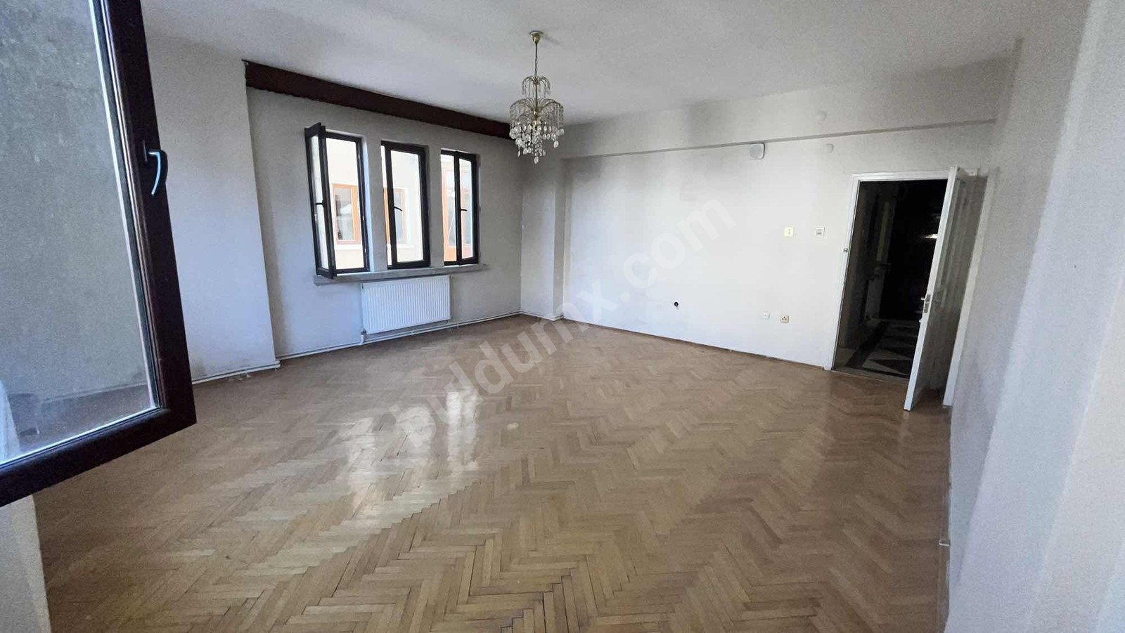 VADİ MALDİADAN KANALBOYUNDA MADO ÜSTÜ 3+1 KİRALIK DAİRE - Fotoğraf 9