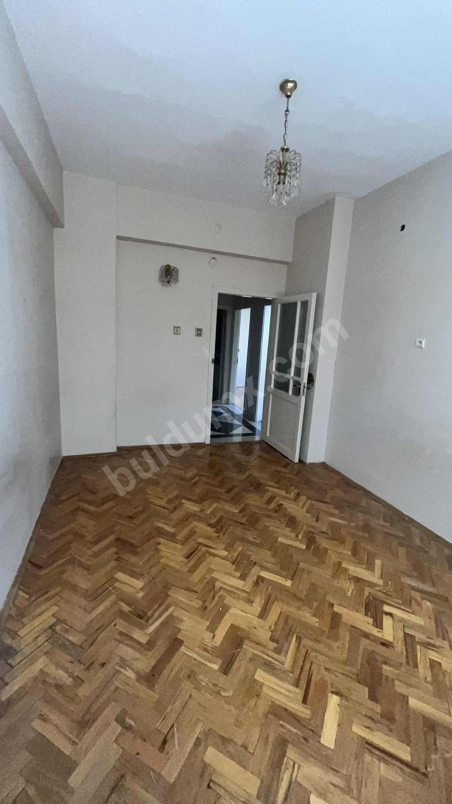 VADİ MALDİADAN KANALBOYUNDA MADO ÜSTÜ 3+1 KİRALIK DAİRE - Fotoğraf 4