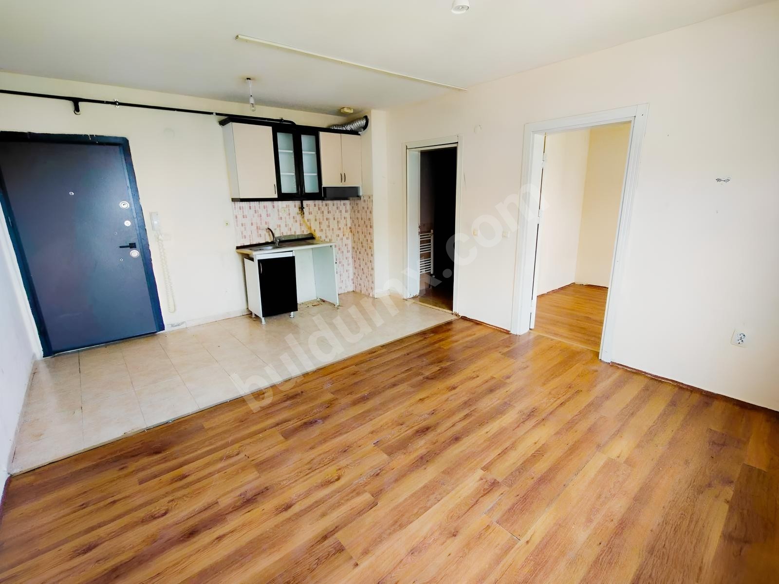 VADİ MALDİA'DAN BAŞHARIK TOKİLERDE SATILIK 1+1 DAİRE - Fotoğraf 7